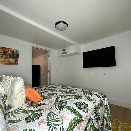 Sleeps 3, Casa Tropical In Miami Appartement Buitenkant foto